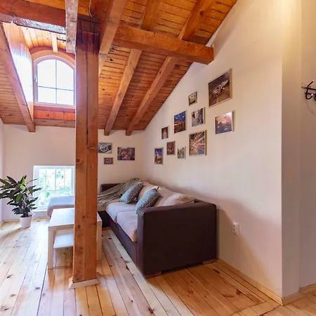 Gallery B28 - 3 Bedroom Downtown Апартамент *