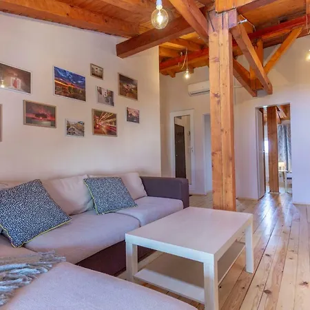 Gallery B28 - 3 Bedroom Downtown София