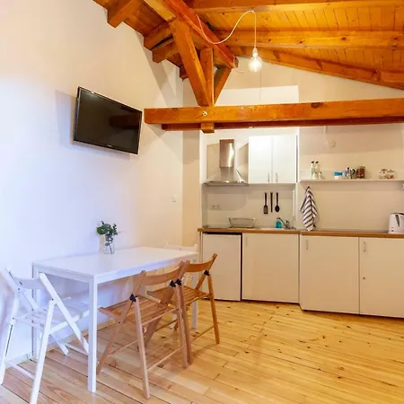 Gallery B28 - 3 Bedroom Downtown Апартамент София
