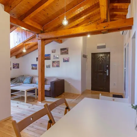 Gallery B28 - 3 Bedroom Downtown Апартамент София