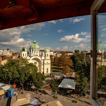 Gallery B28 - 3 Bedroom Downtown Апартамент София